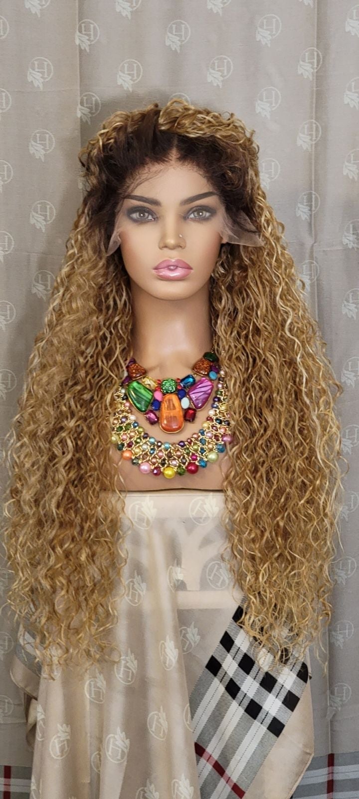 Big bad curly divaqueen h.d lace wig
