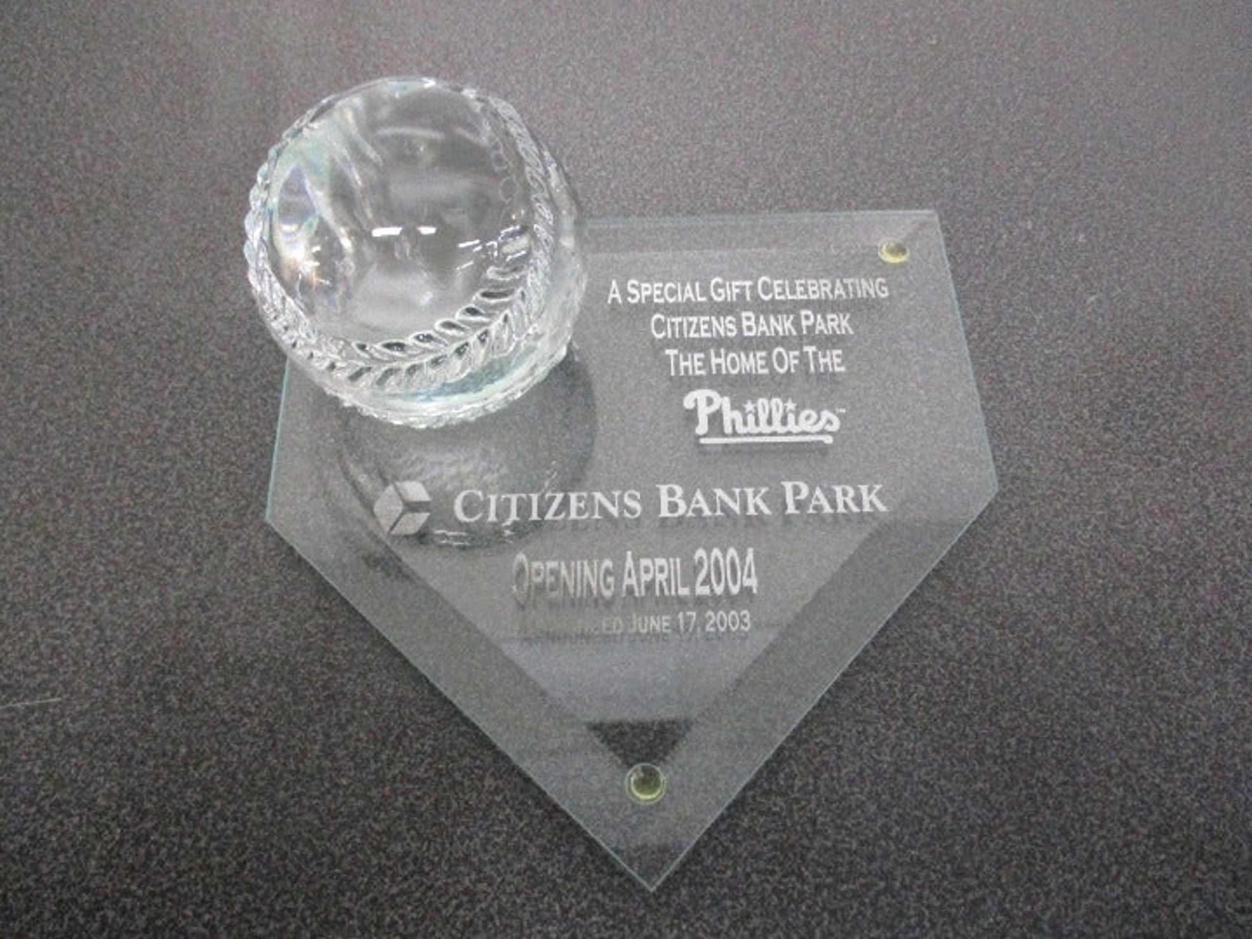 Philadelphia Phillies Opening Day 2004 Glass Home Plate W/Ball 189 of 650