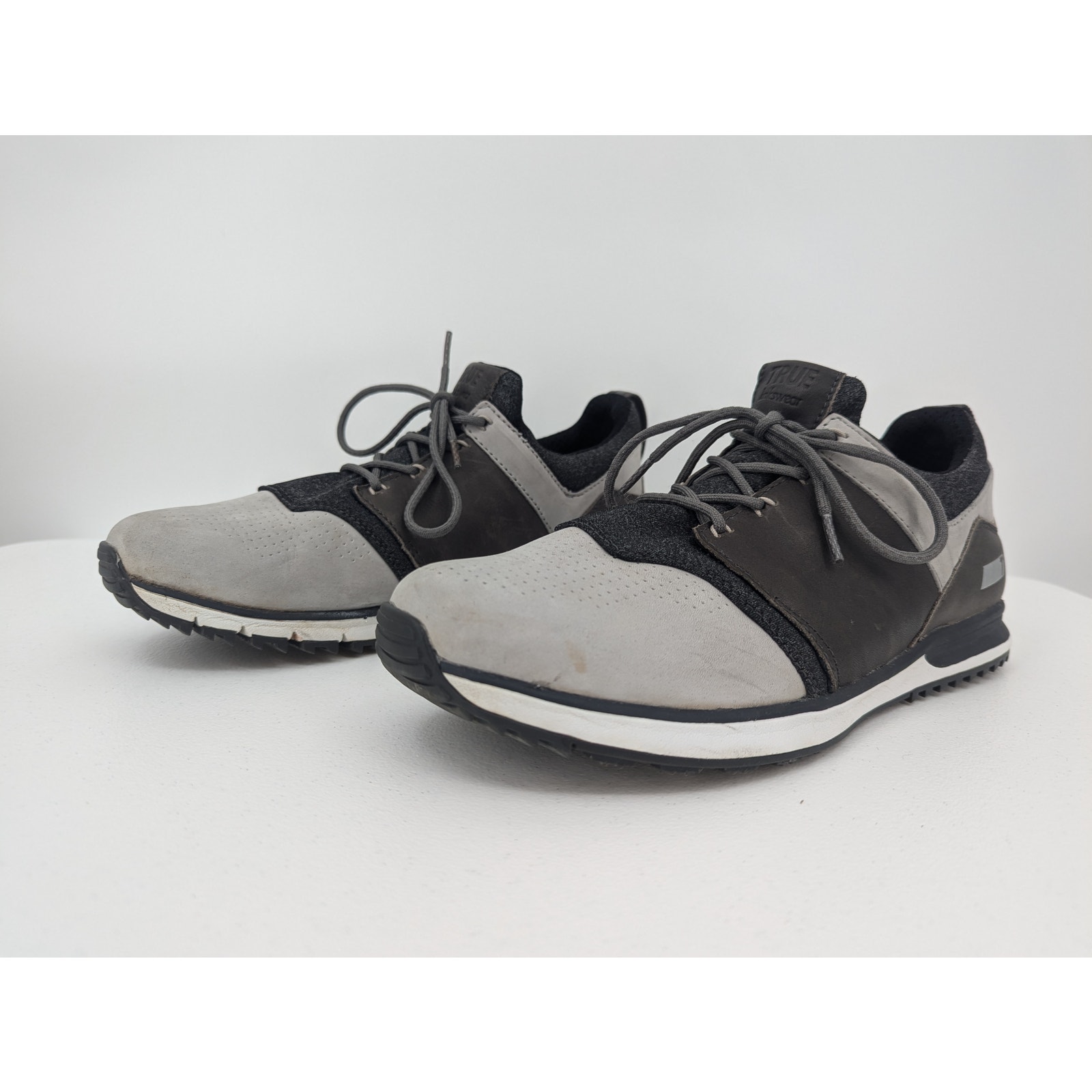 True Linkswear Tour Issue Major 01 Spikeless Golf Shoes Men's Size 10