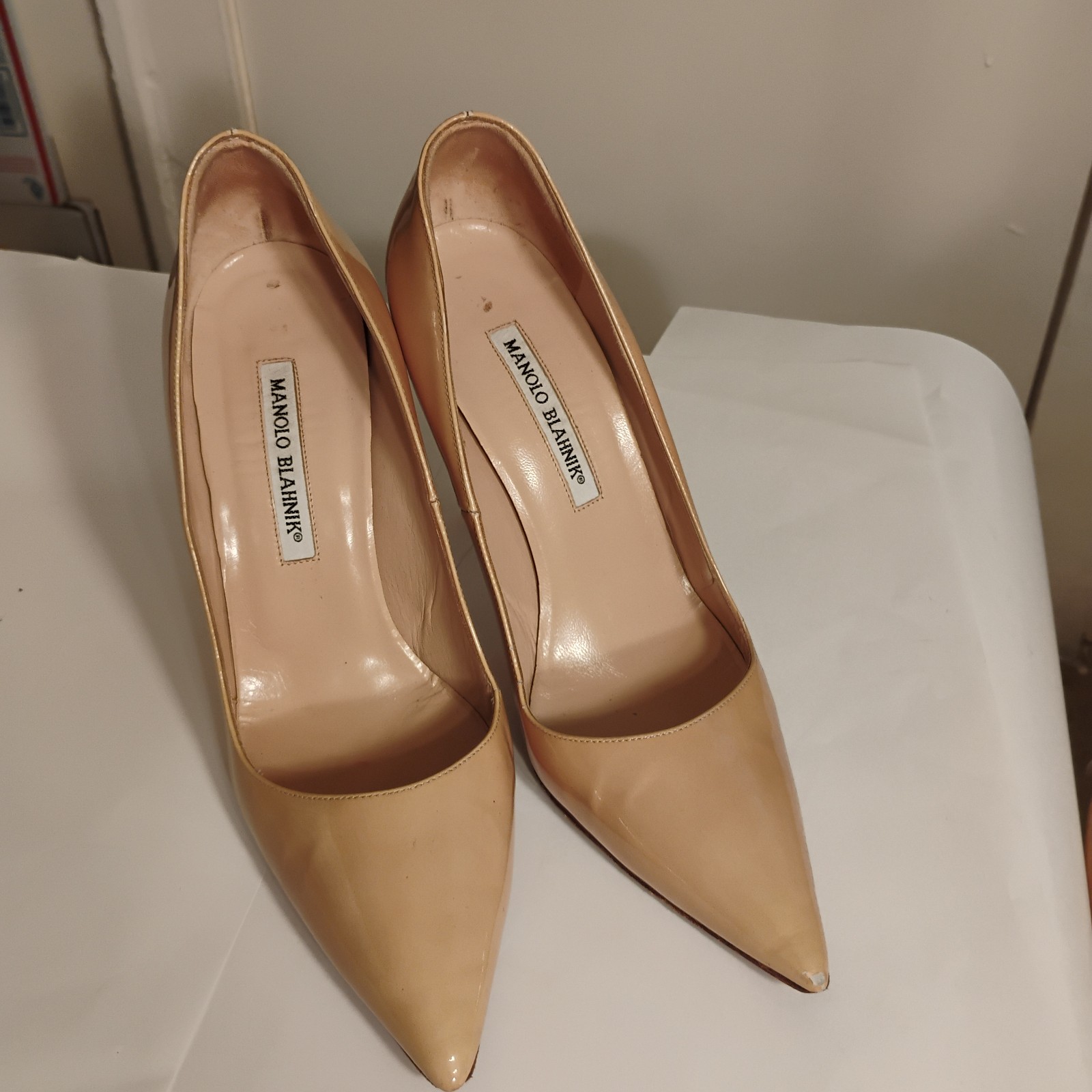 Manolo heels iconic shoes size 38.5 fair