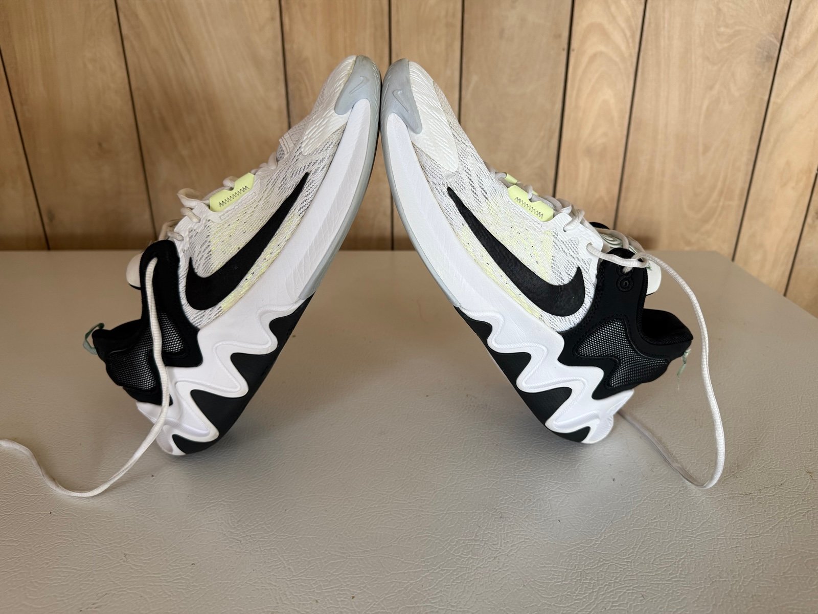 Nike Giannis athletic shoes size 10