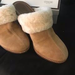 NEW Gorgeous Beautiful Coach Sherpa Suede Mules Sz 8.5