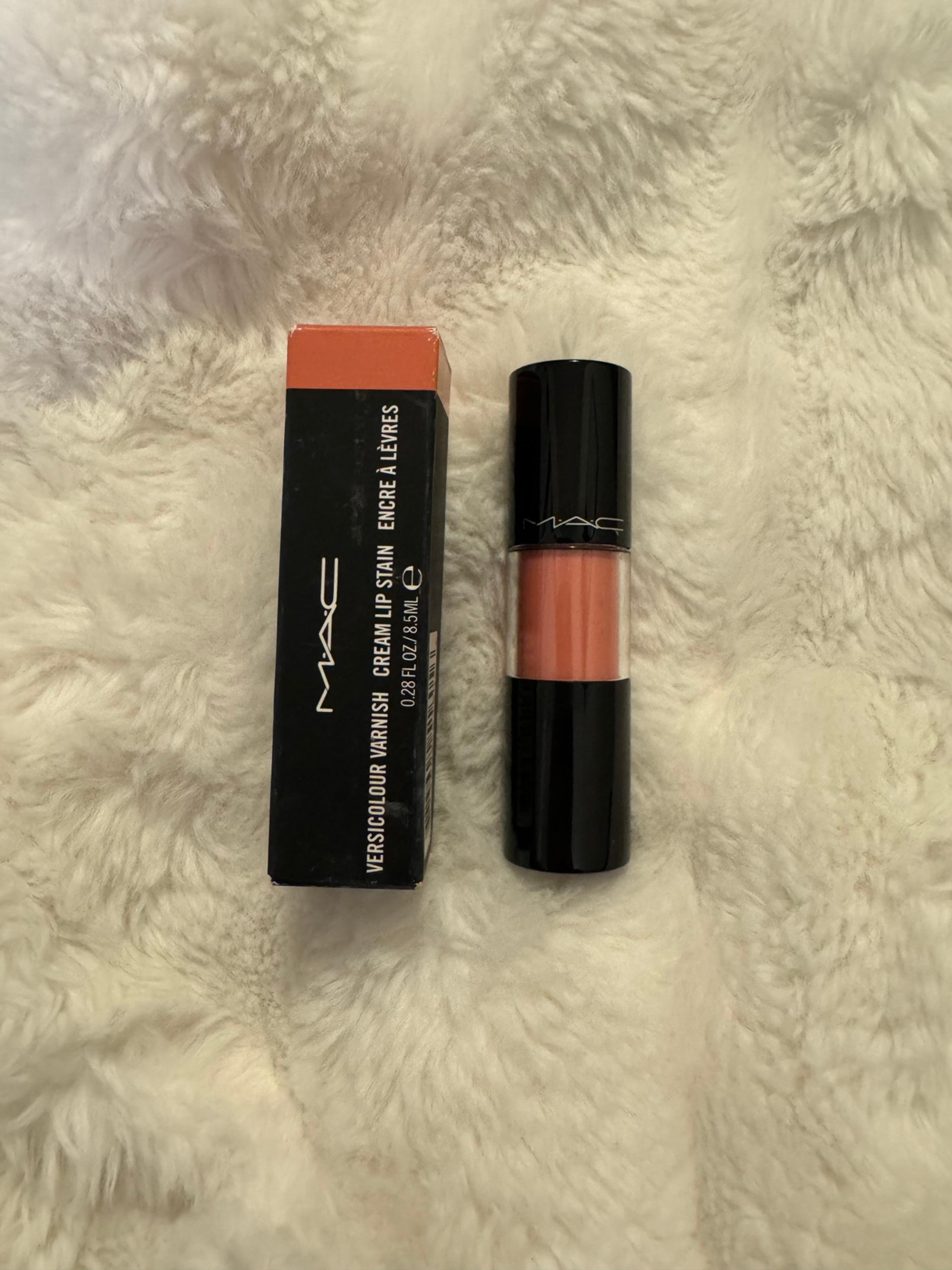 MAC Cosmetics Versicolor Varnish Cream Lip Stain Crushing It
