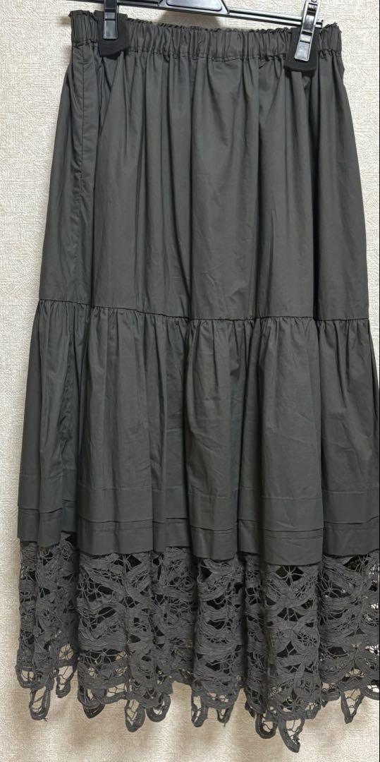 Brand new, unused hag o war baten lace tuck tiered skirt.