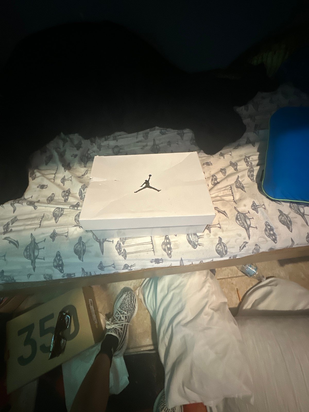 Air Jordan 4 hot puntch wmns