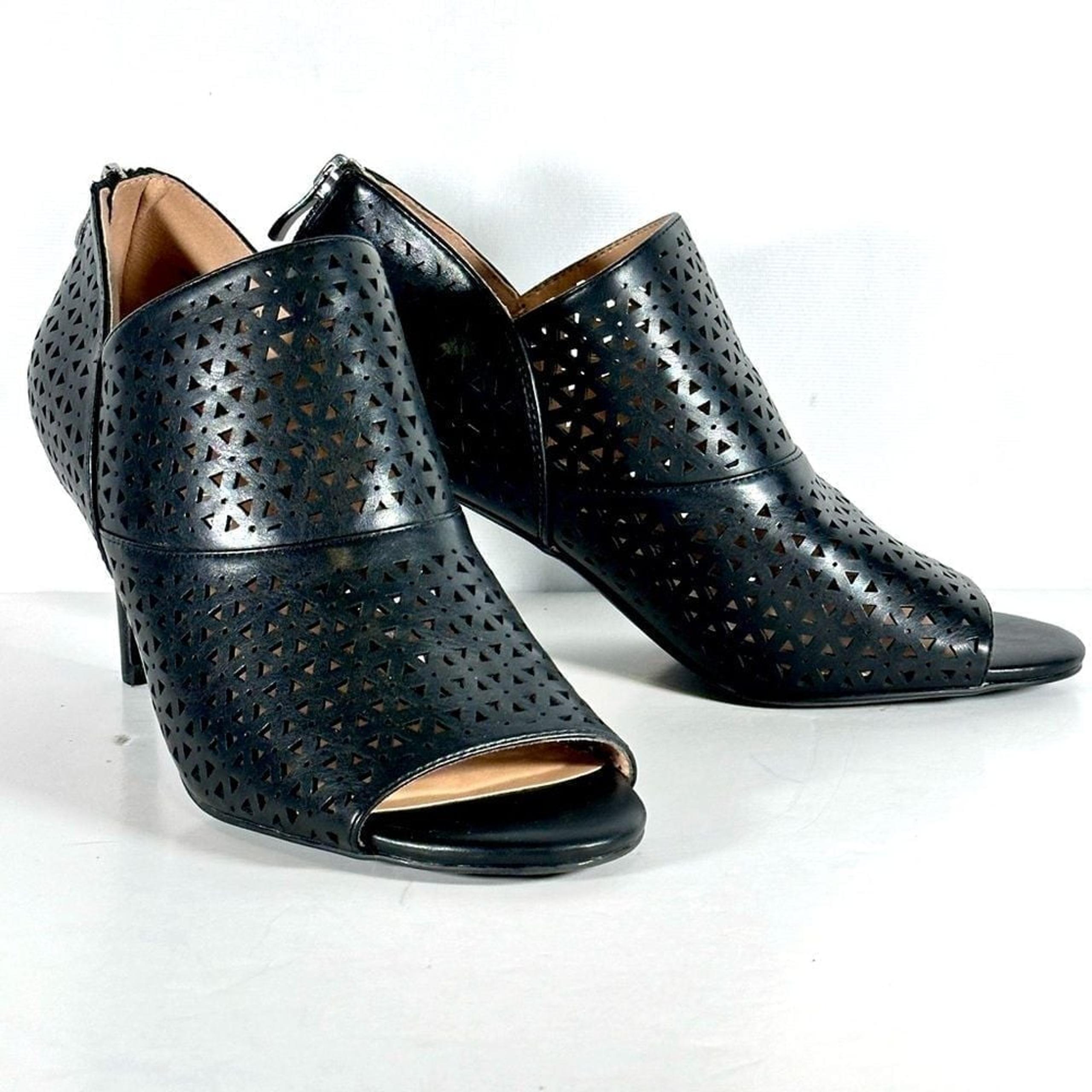 The Limited Lenra Pumps Open Toe Stiletto Back Zip Witchy Sexy Goth Edgy Sz 8