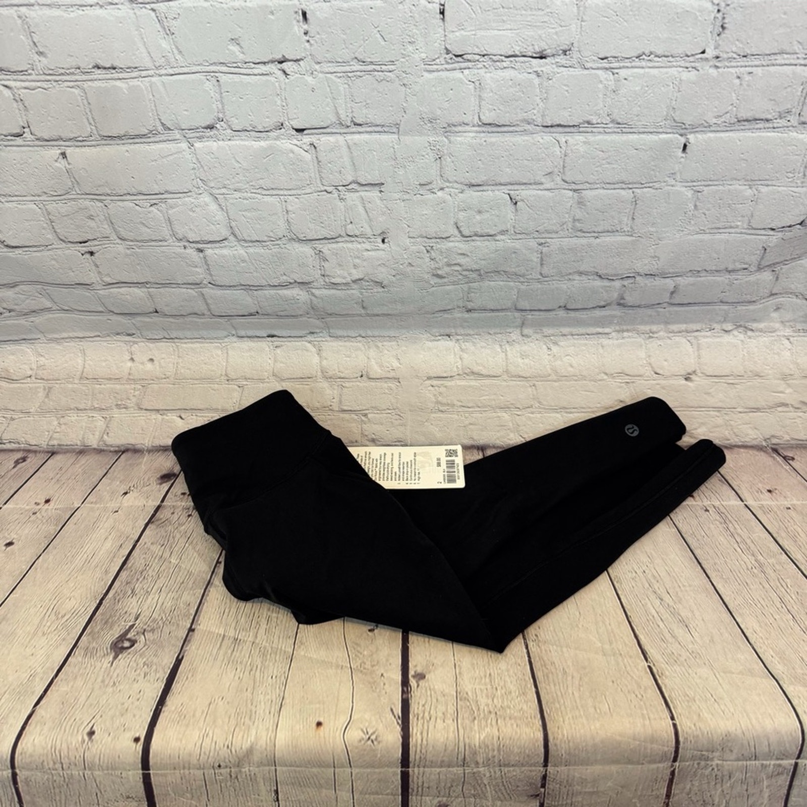 Lululemon Pace HR Crop 17” Black Leggings
