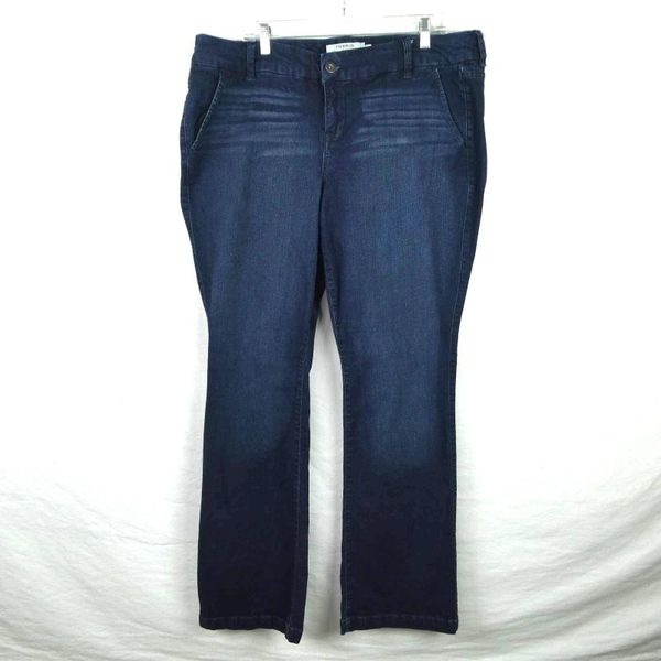 Torrid Plus Size Medium Wash Boyfriend Straight Leg Denim Blue Jeans SIze 18T