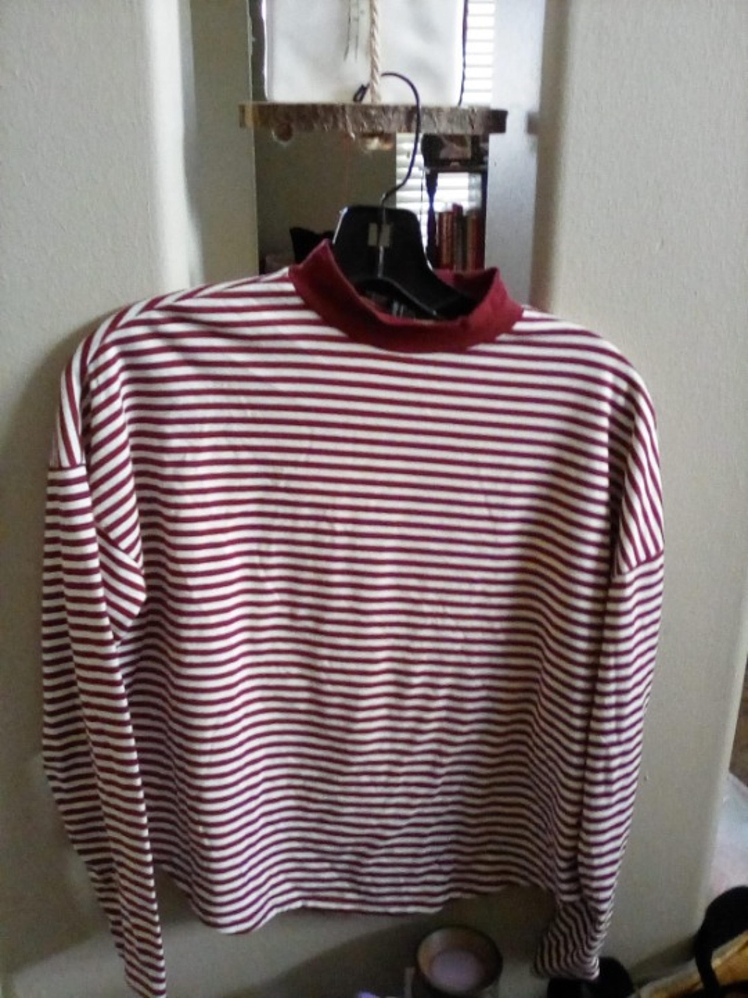 Forever 21 Mock Turtleneck Crop Shirt