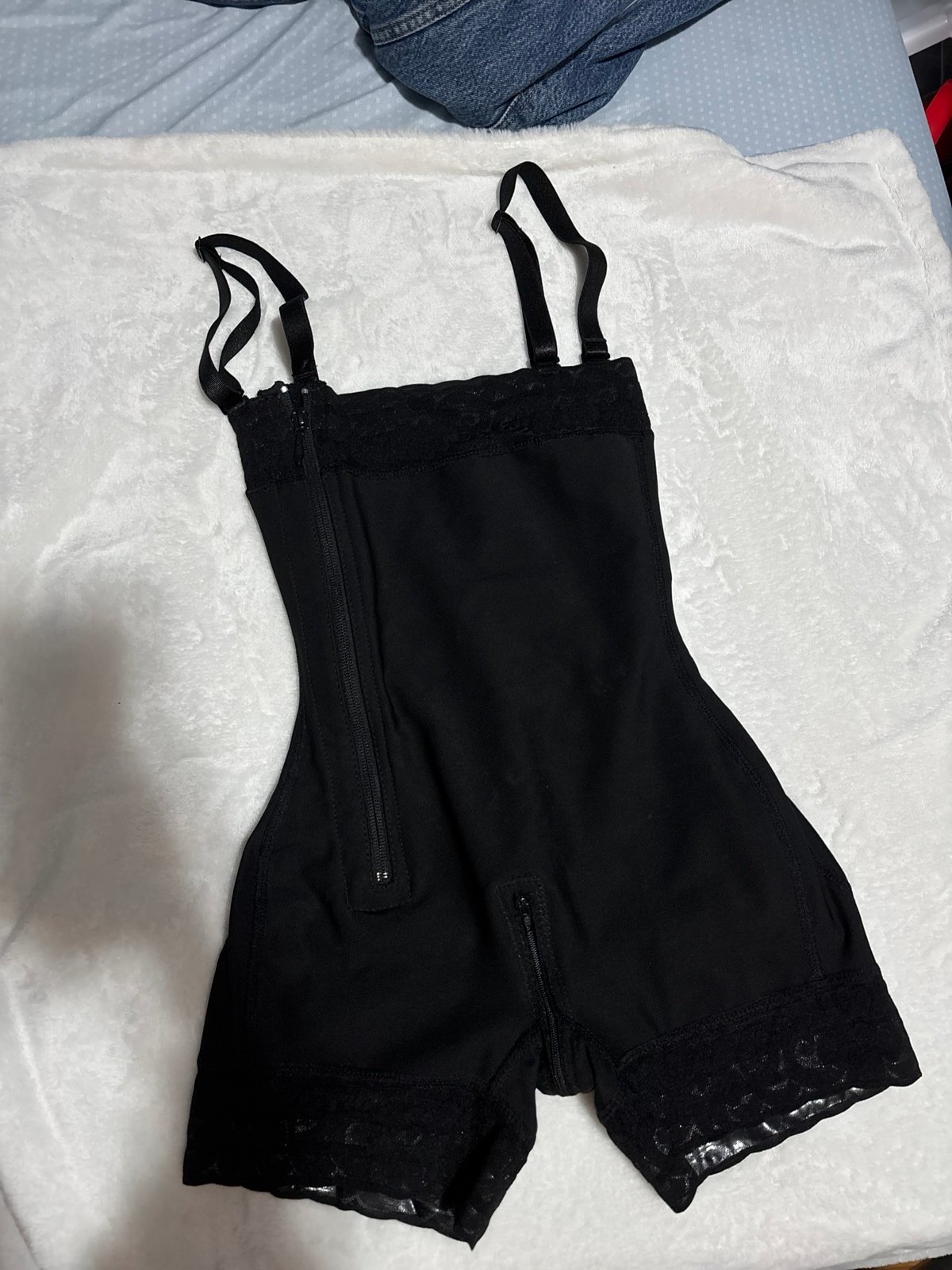 Black belly body support