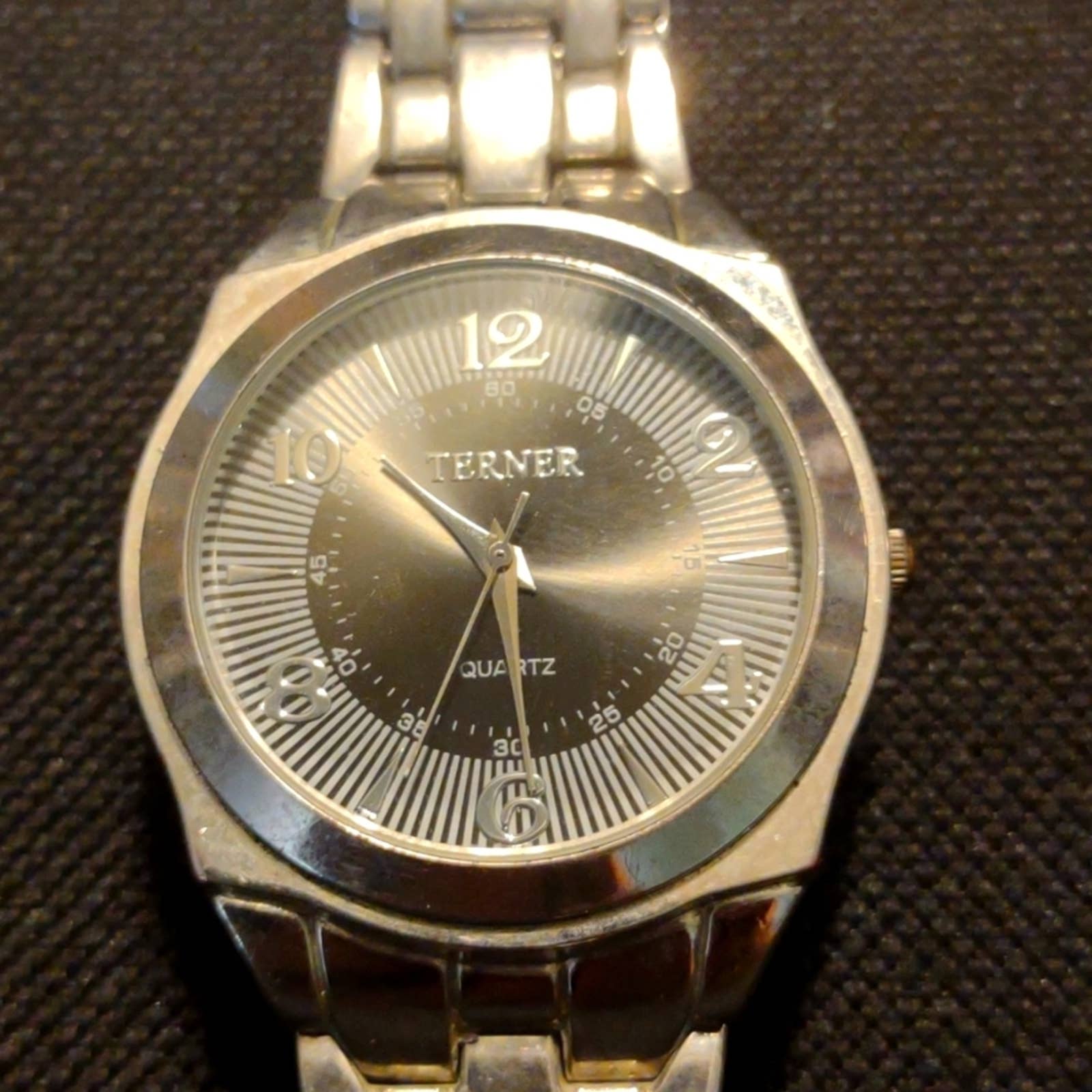 Gorgeous men's silver Terner Vintage Watch~Comes with a fresh battery~guaranteed