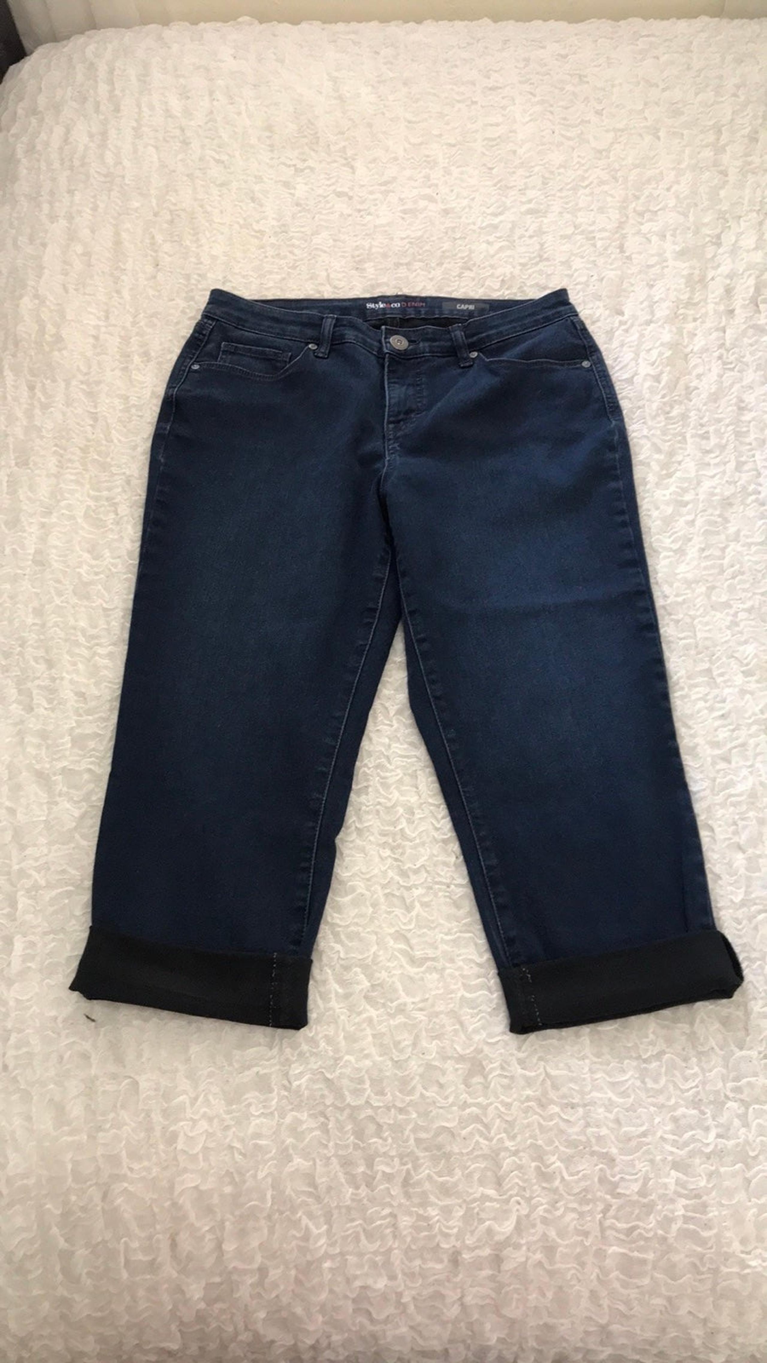 Style & Co Denim Women’s Capris  Size 10