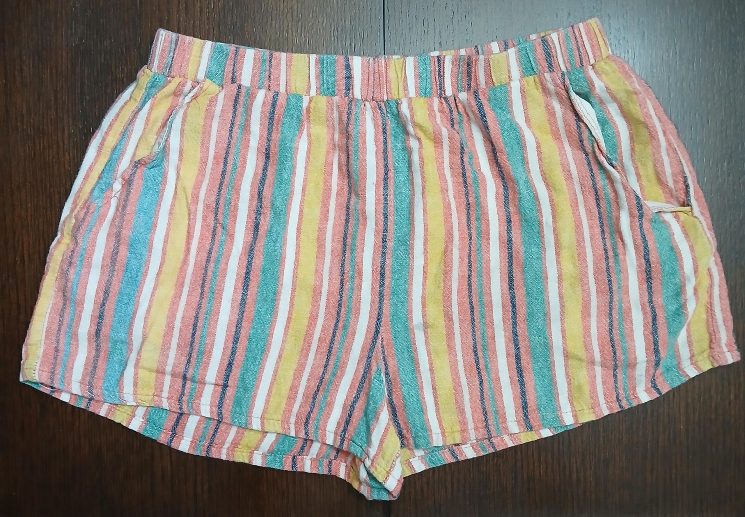 Forever 21 size Medium Women's Pull-On 55% Linen/Flax Blend Striped Boho Shorts