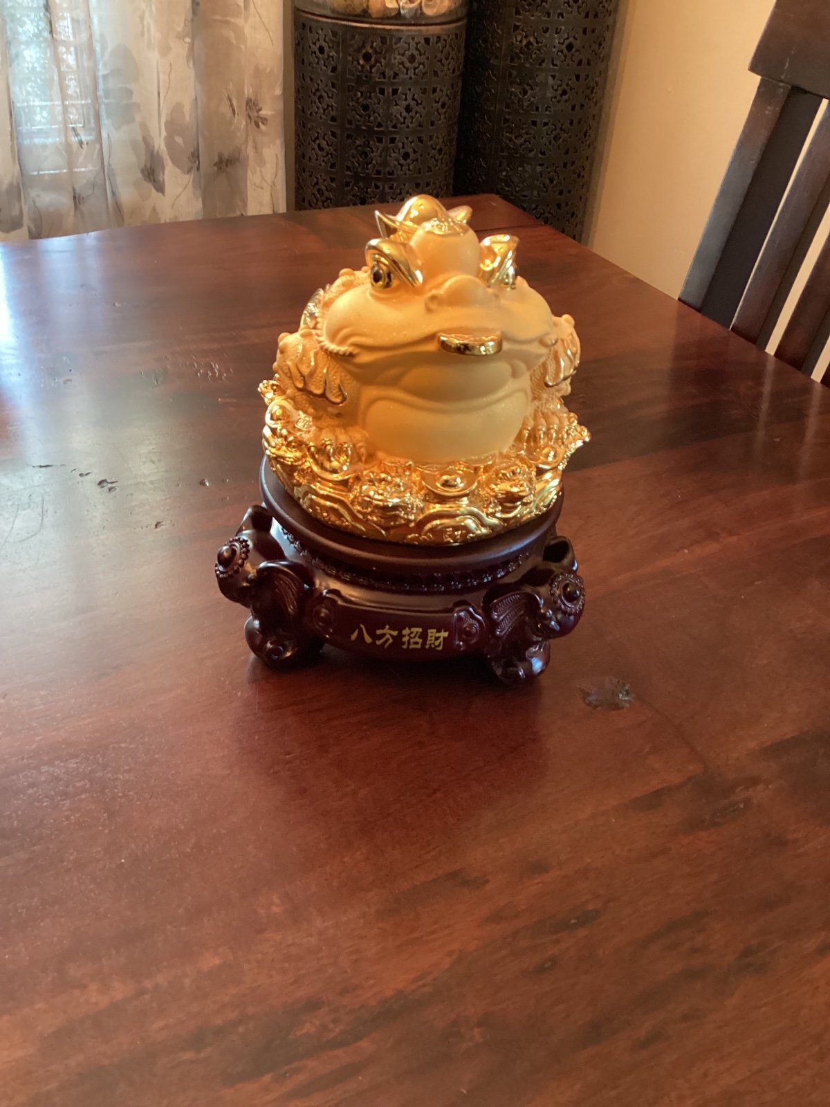 Feng Shui Table Statue Lucky Frog Coin
