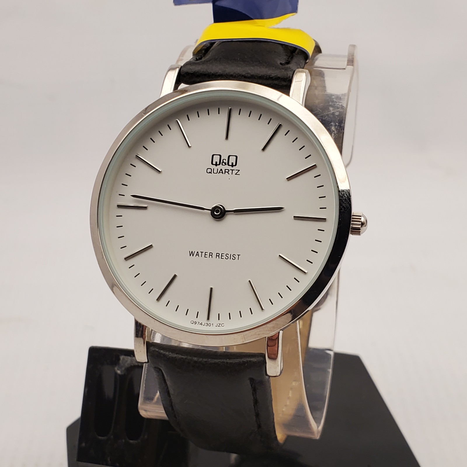 Q&Q by Citizen Q974J301 WATER RESISTANT MEN'S WATCH JAPAN MOV'T NEW BATTERY