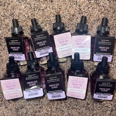 Bath and body works wallflowers