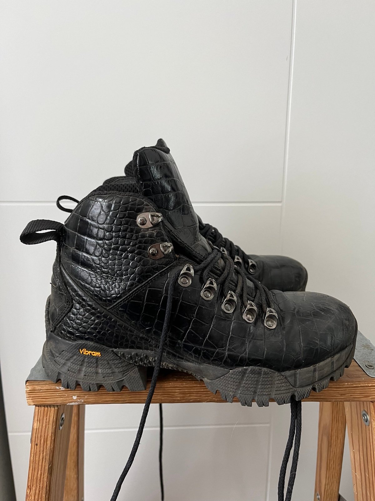 Rare ALYX ROA leather black croc hiking boots eu 37/ women’s 6