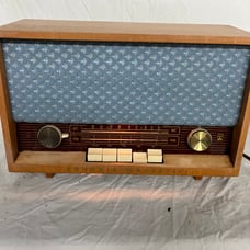 Grundig Model 92 Tube Radio In Excellent Serviced Condition