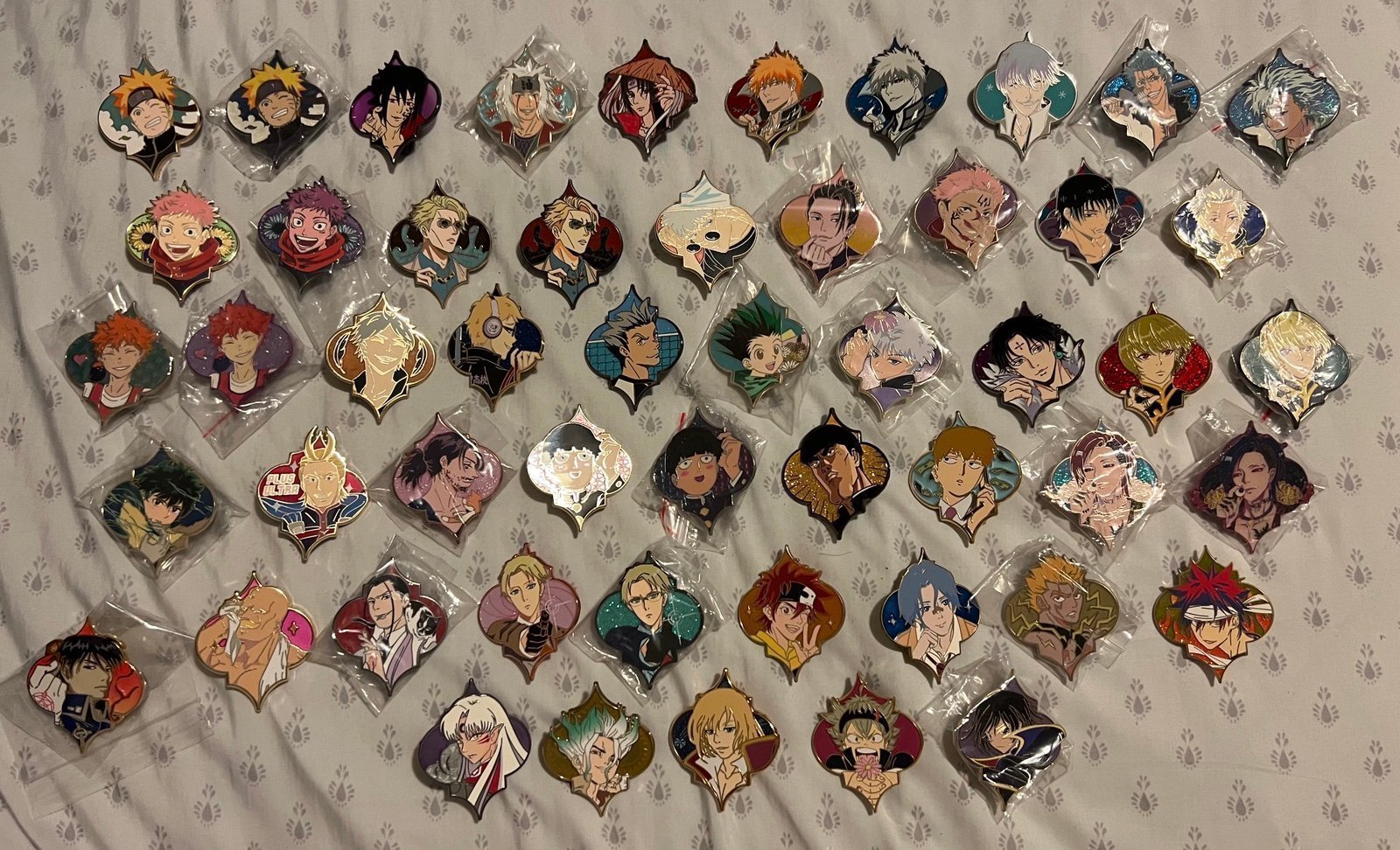 MalingMouse Husbando Pins