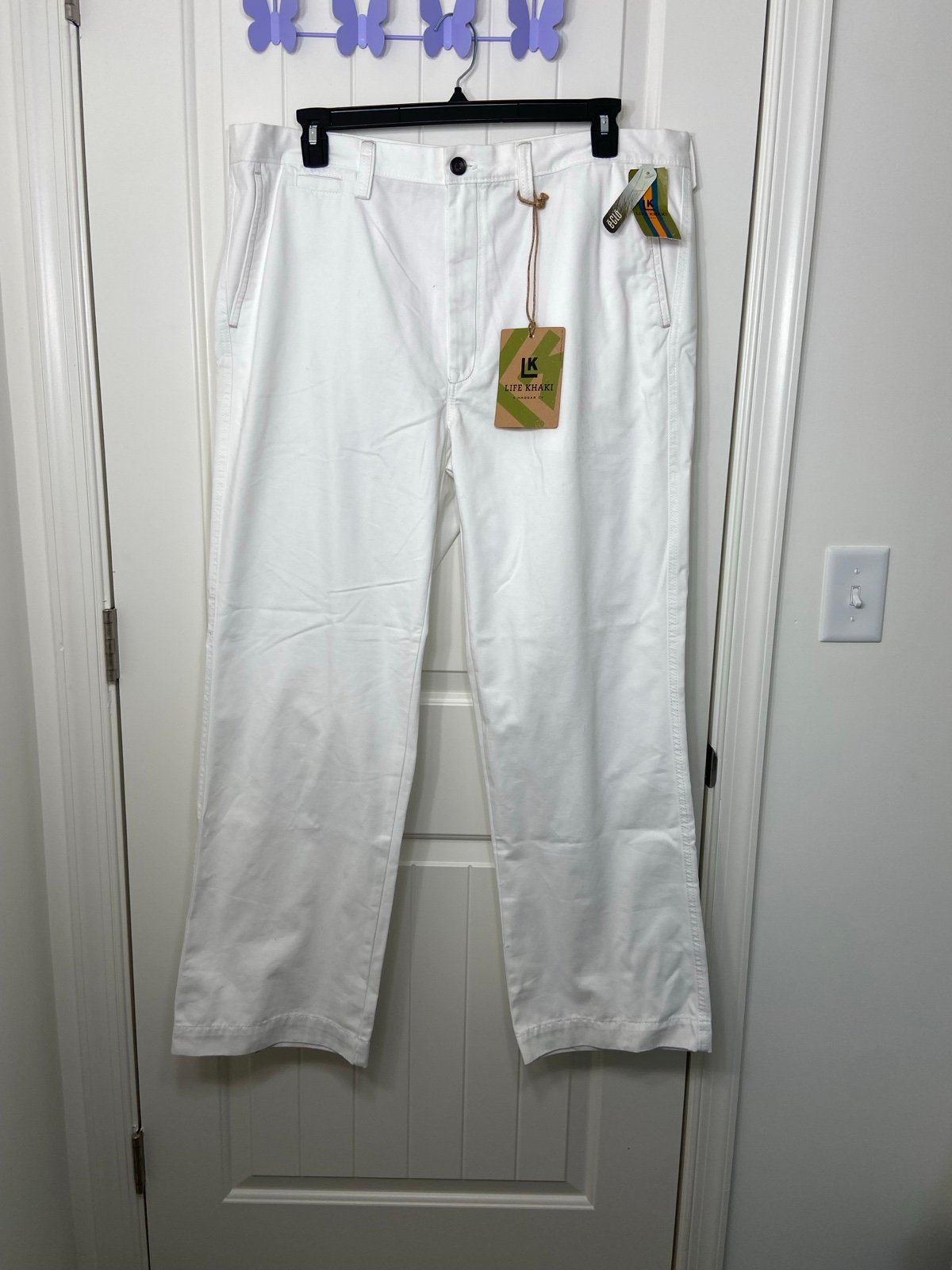 NEW Life Khaki Men’s solid white straight leg relaxed khaki casual pants 40x32