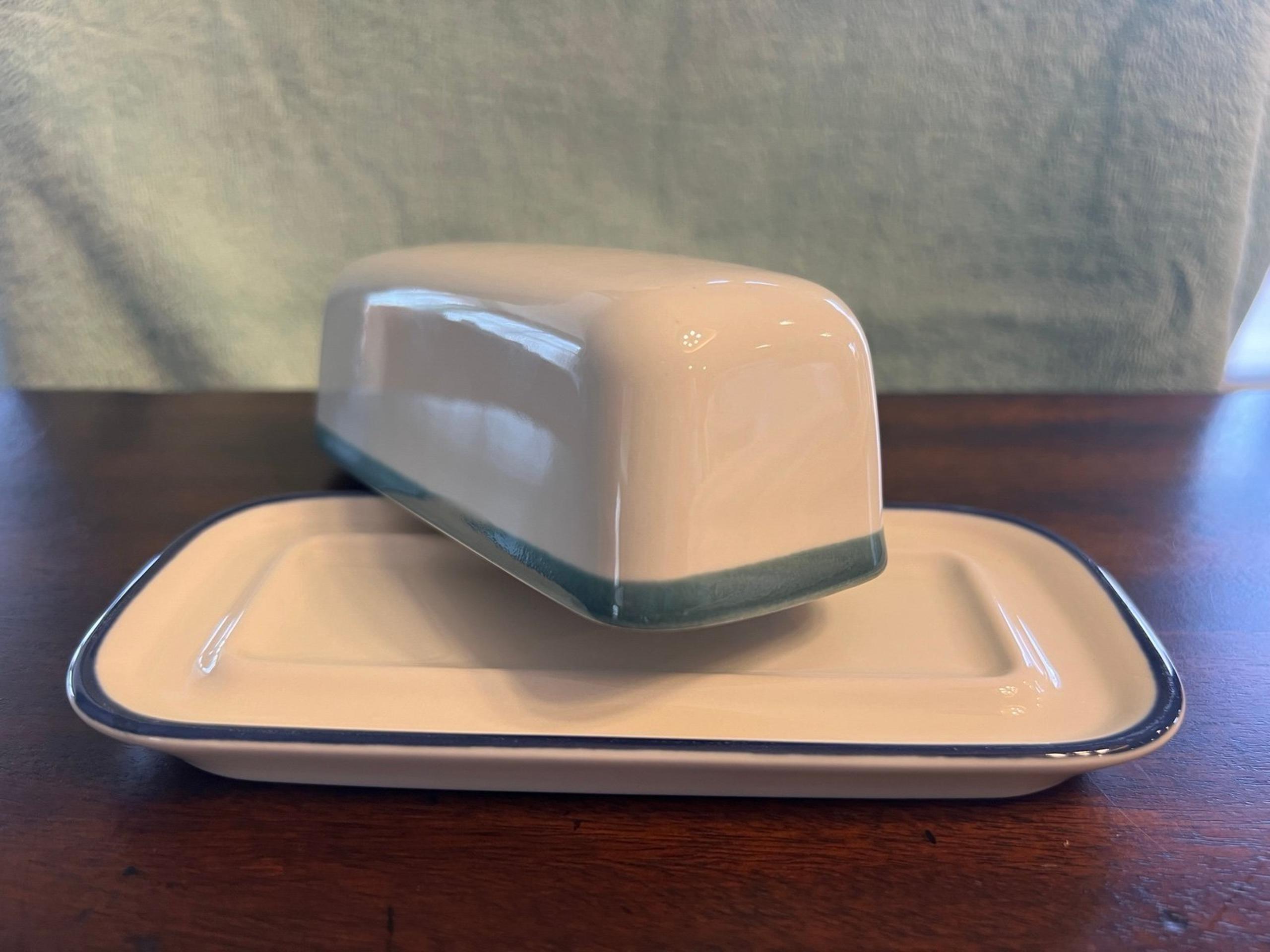 Pfaltzgraff Butter Dish w/ Lid