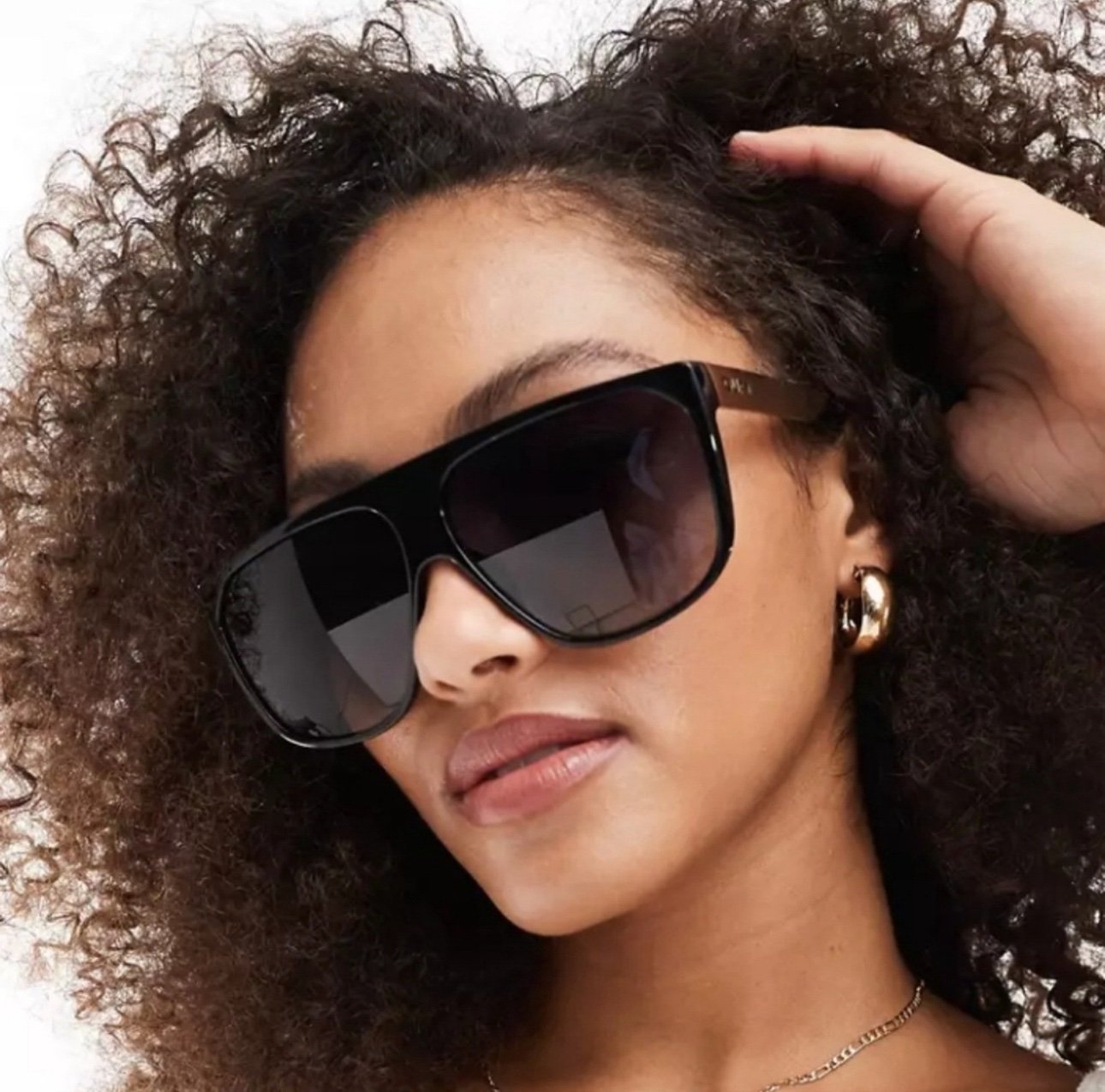 NWT Quay “NO CURFEW POLARIZED” Sunglasses