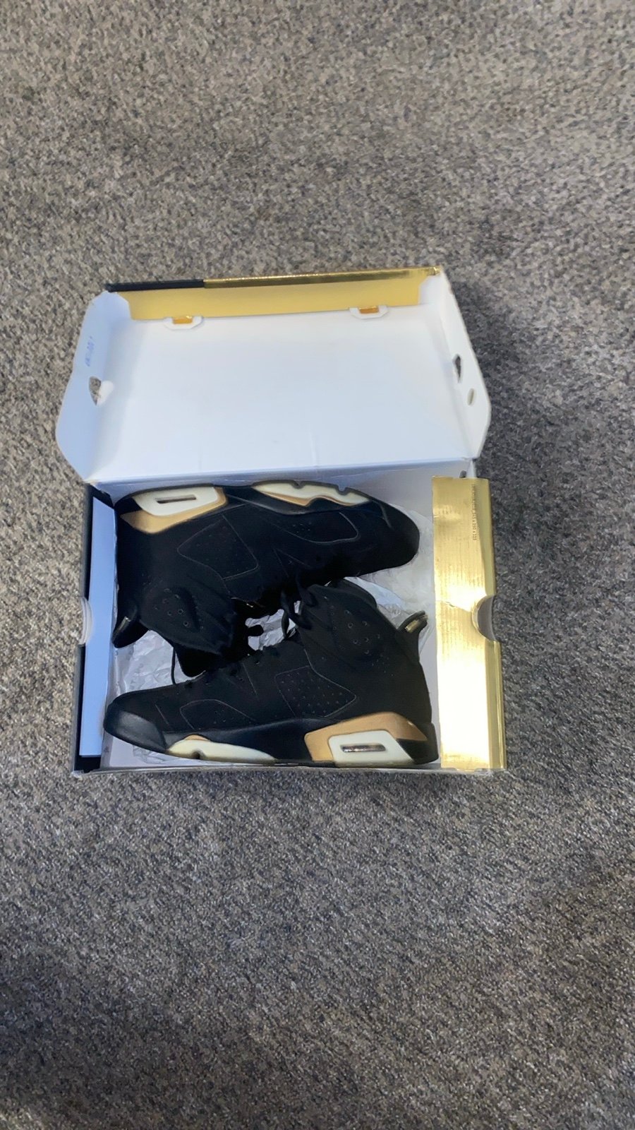 Nike Air Jordan Retro 6 Shoes