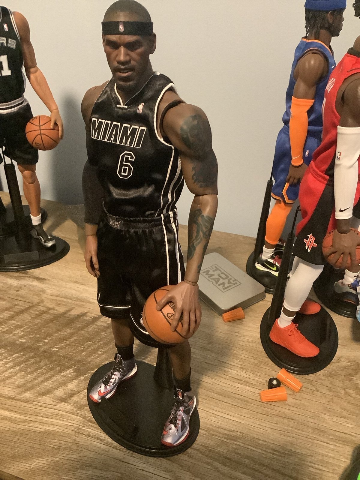 Enterbay LeBron James Action Figures | Mercari