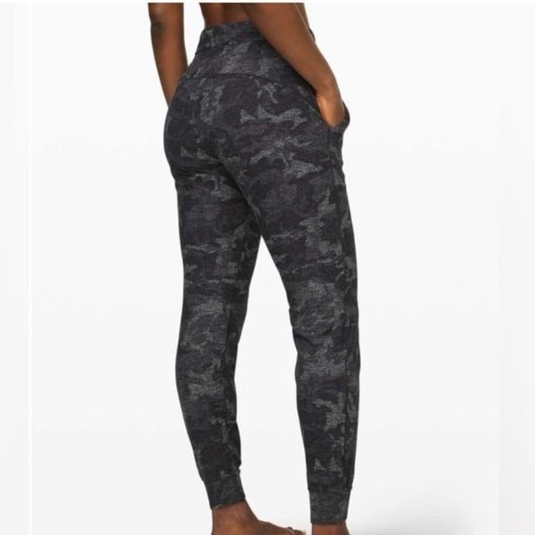 NWOT Lululemon Ready to Rulu Jogger Pant Updated Incognito camo HTR black 8