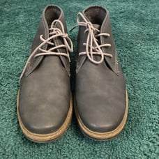 Varese Men's 10 Gobi II Chukka Boots Gray Faux Leather Lace Up GQ Office Career