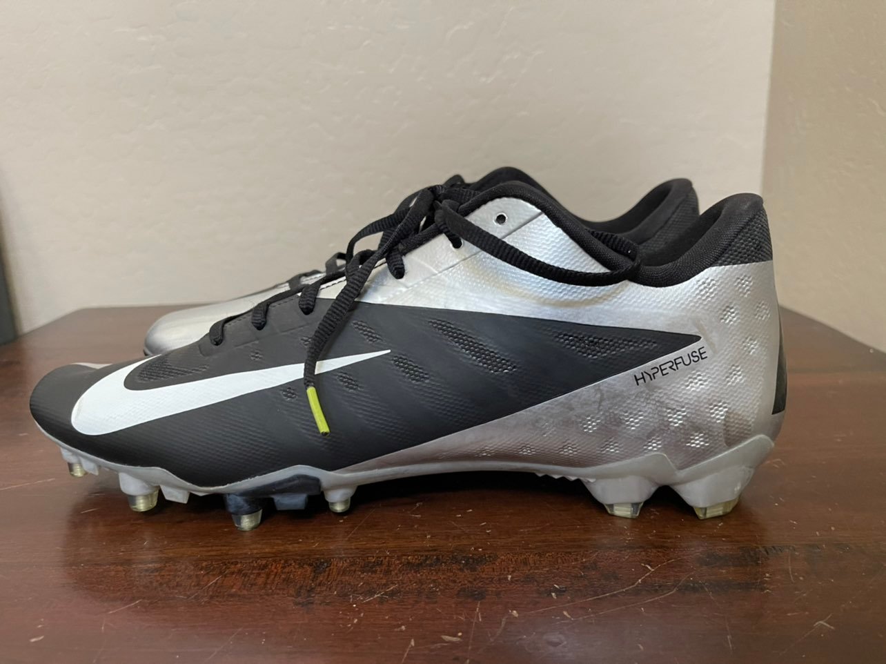 Men's Nike Vapor Elite Football Cleats