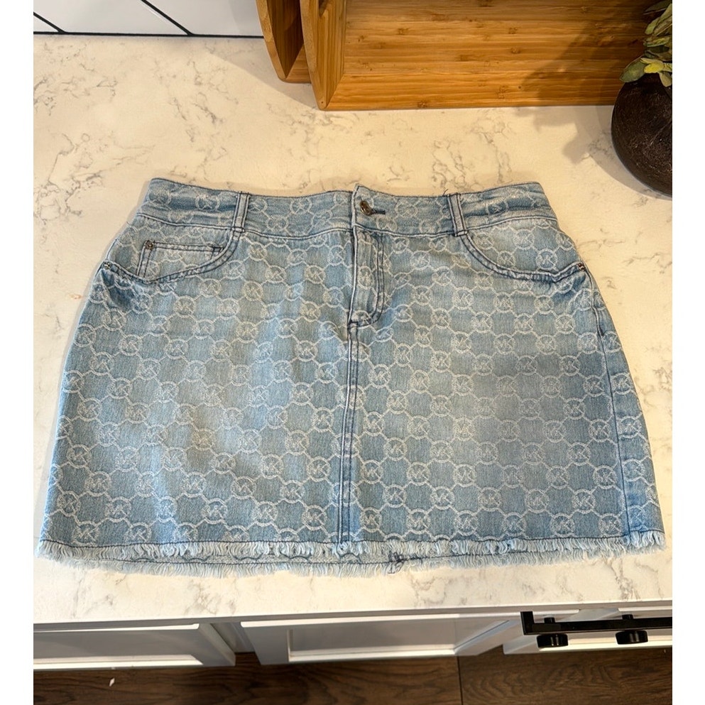 Rare Vintage monogrammed Michael Kors denim mini skirt Y2K light wash size 12