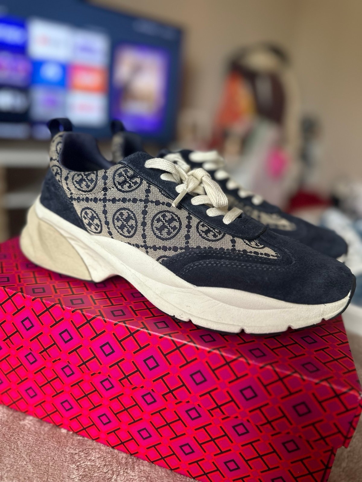 スニーカー Tory Burch SS25 Sneakers & Slip-On (159962 104) Tory Burch Howell T-Monogram Embroidered Jacquard Sneakers