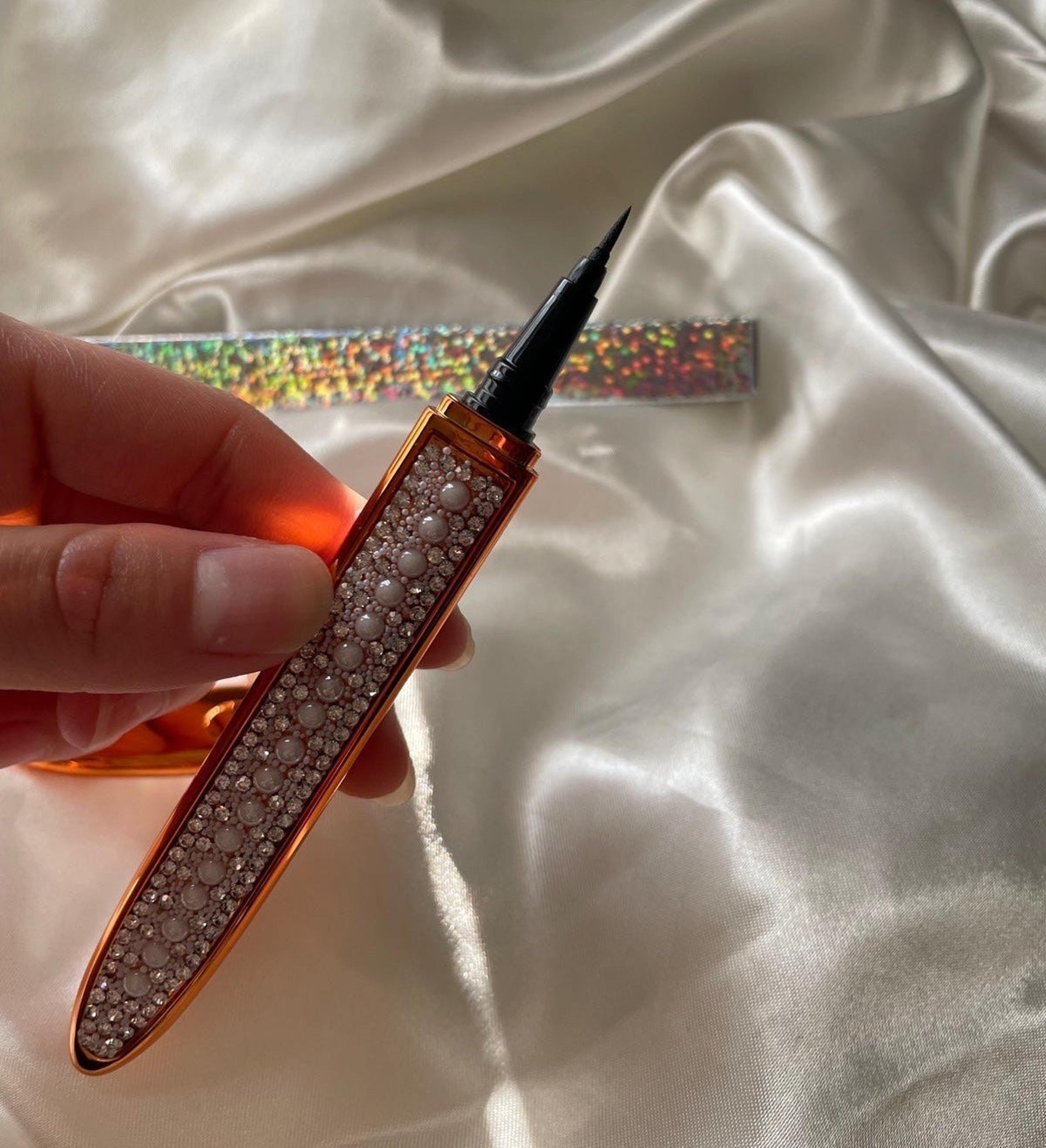 NEW 2 in 1 Waterproof Lash Glue Eyeliner Pen