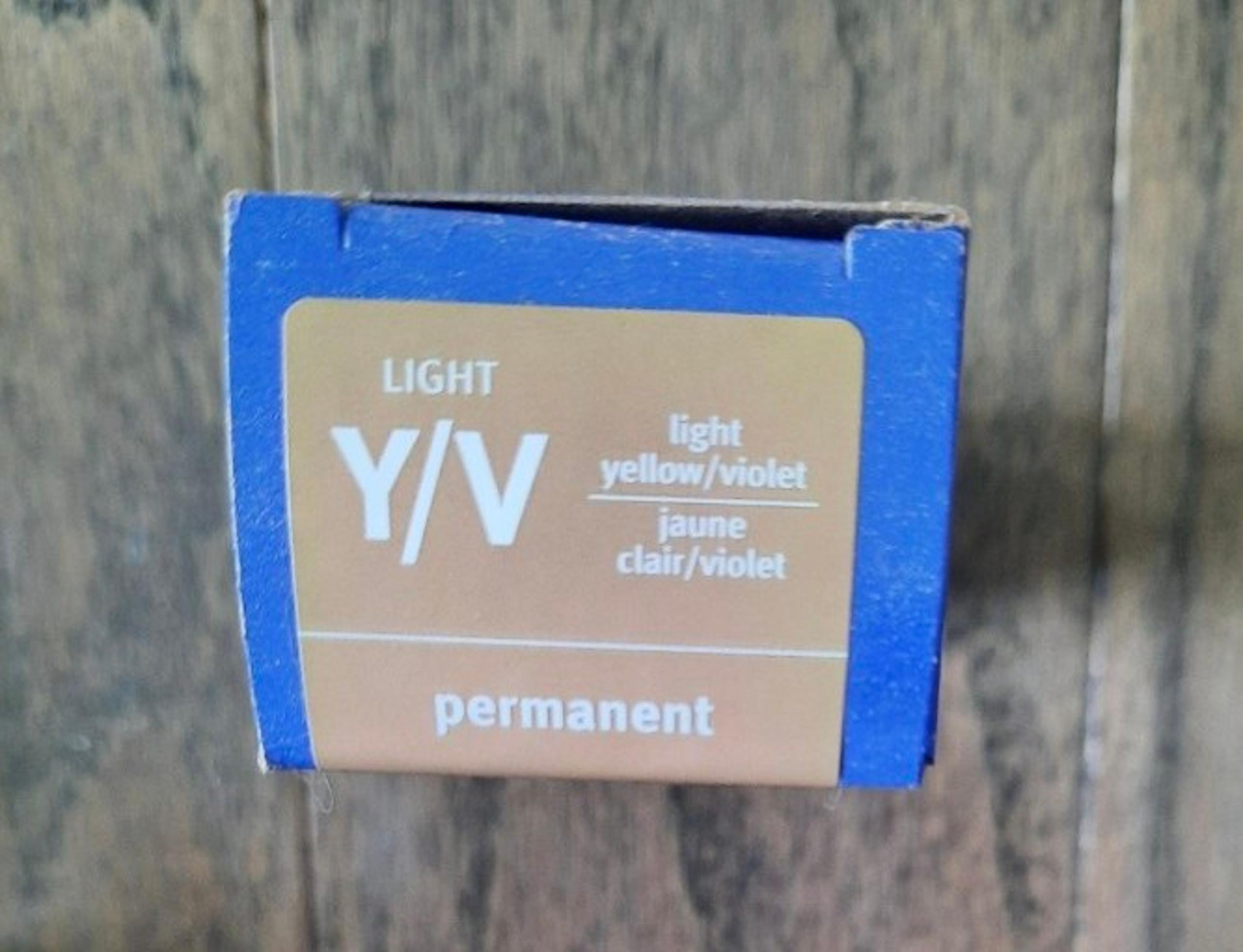 Aveda Full Spectrum Protective Permanent Pure Tone Hair Color Light Yellow/Viole