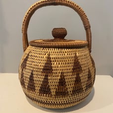 Vintage Papua New Guinea Round Hand Woven Buka Basket W/Lid And Handle