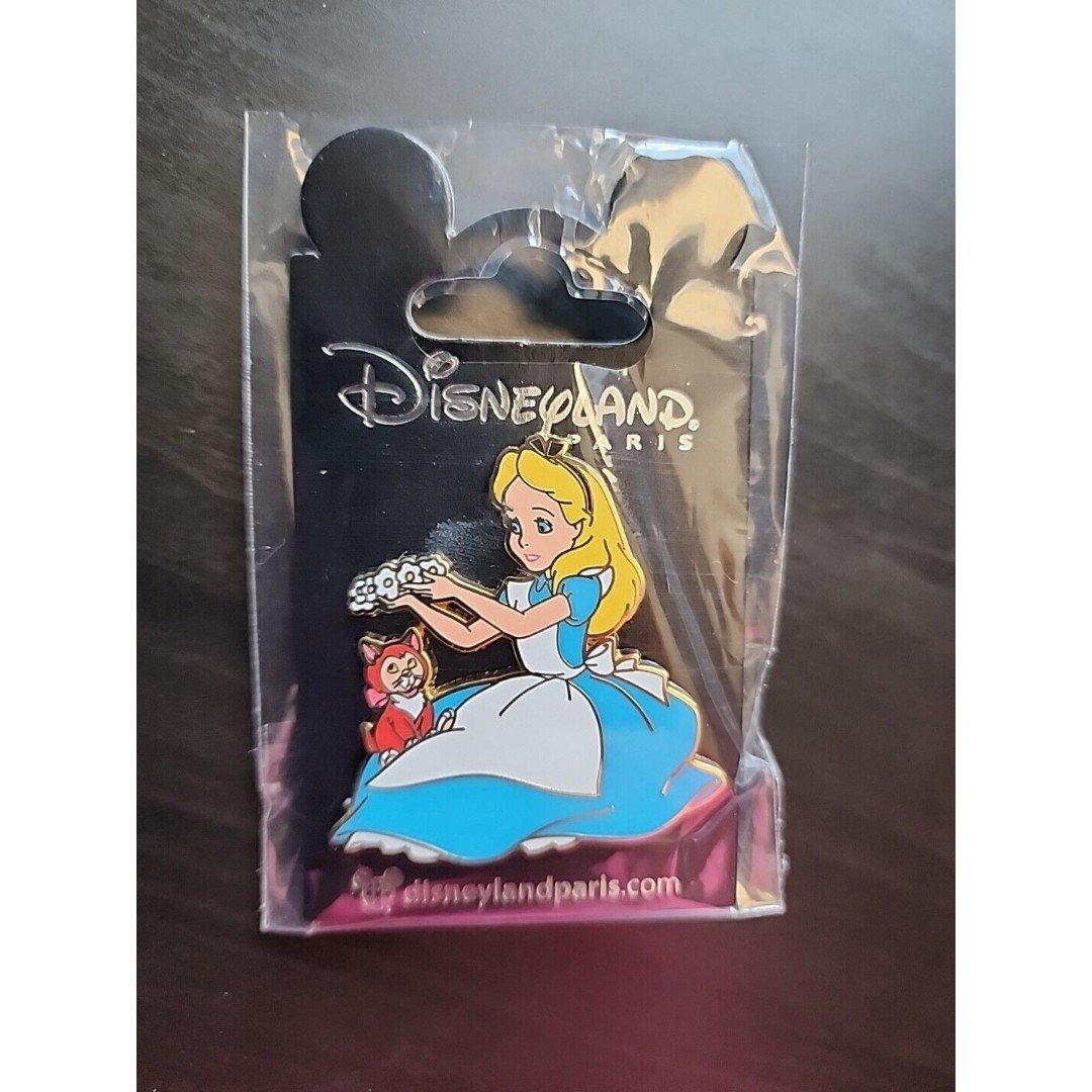 Disneyland Paris Alice In Wonderland Alice & Dinah Disney Pin