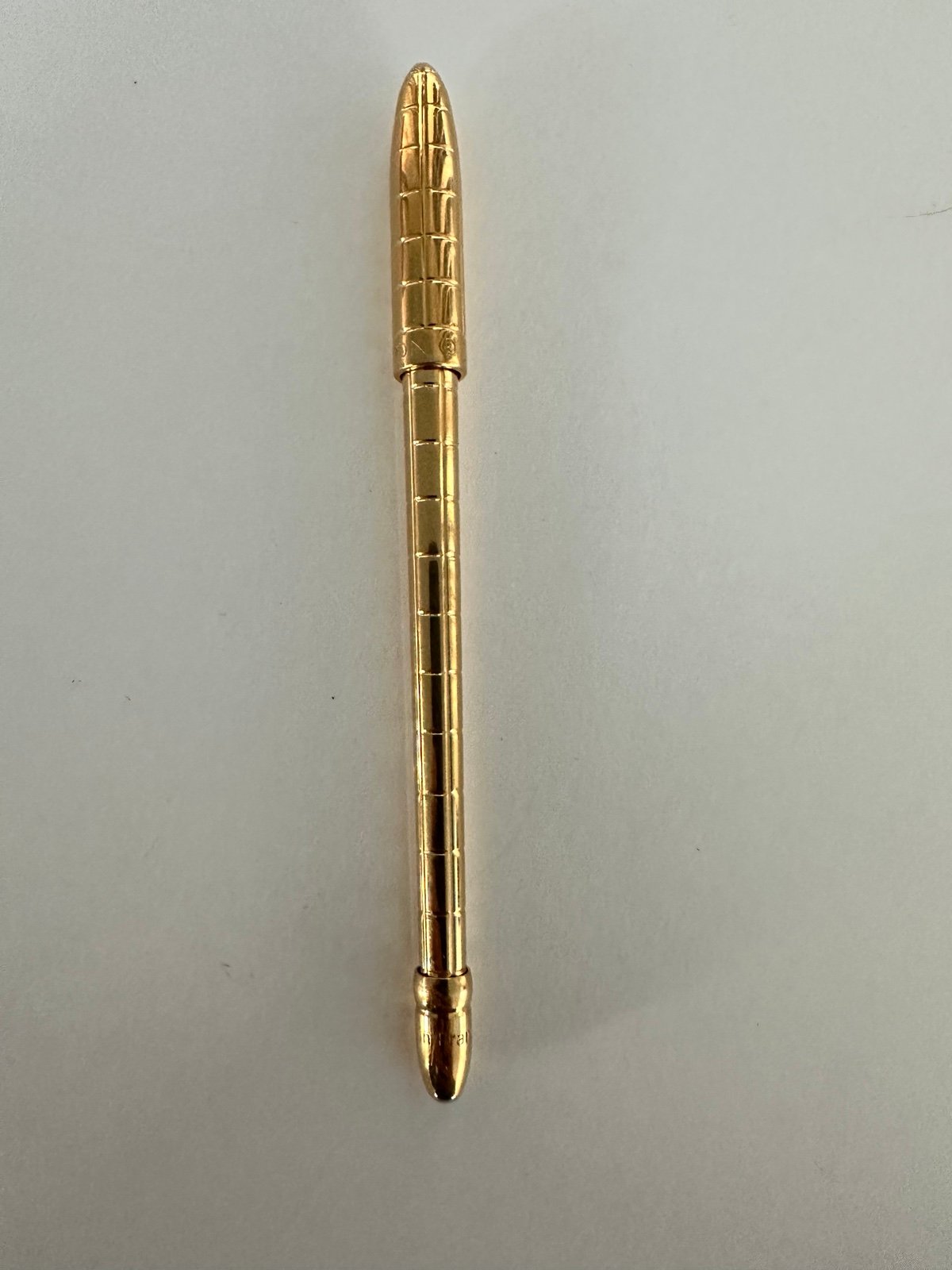 Louis Vuitton Agenda PM Gold colored Pen writes in blue ink. Great for planner