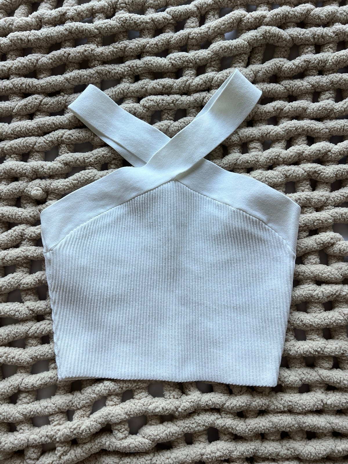 aritzia babaton halter top