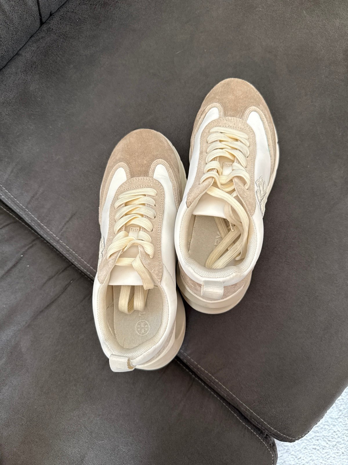 sale!国内発送☆Tory Burch  GOOD LUCK KNIT TRAINER Tory Burch: Who wore it best - Good Luck Trainer | Milled