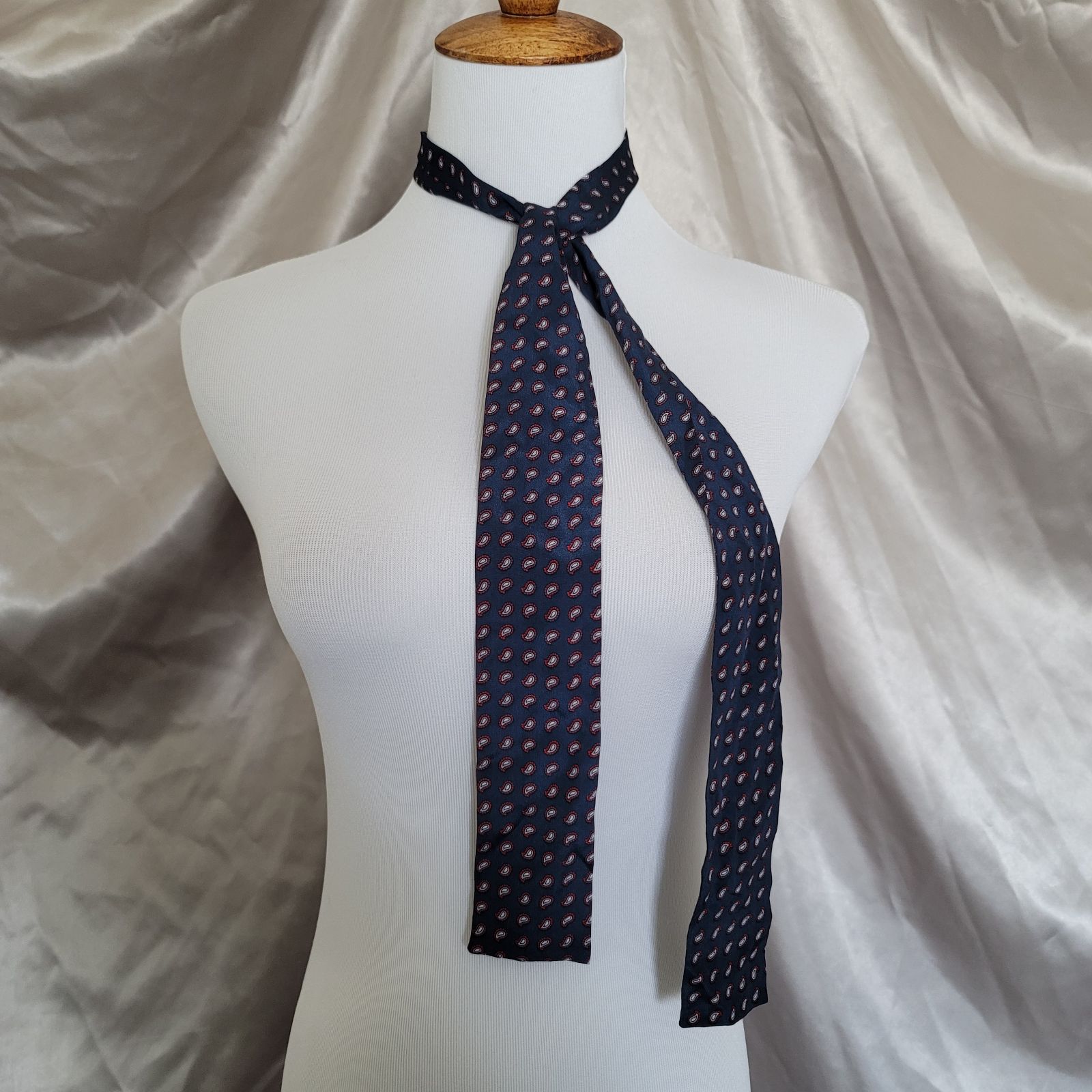 Vintage Vasari Scarf
