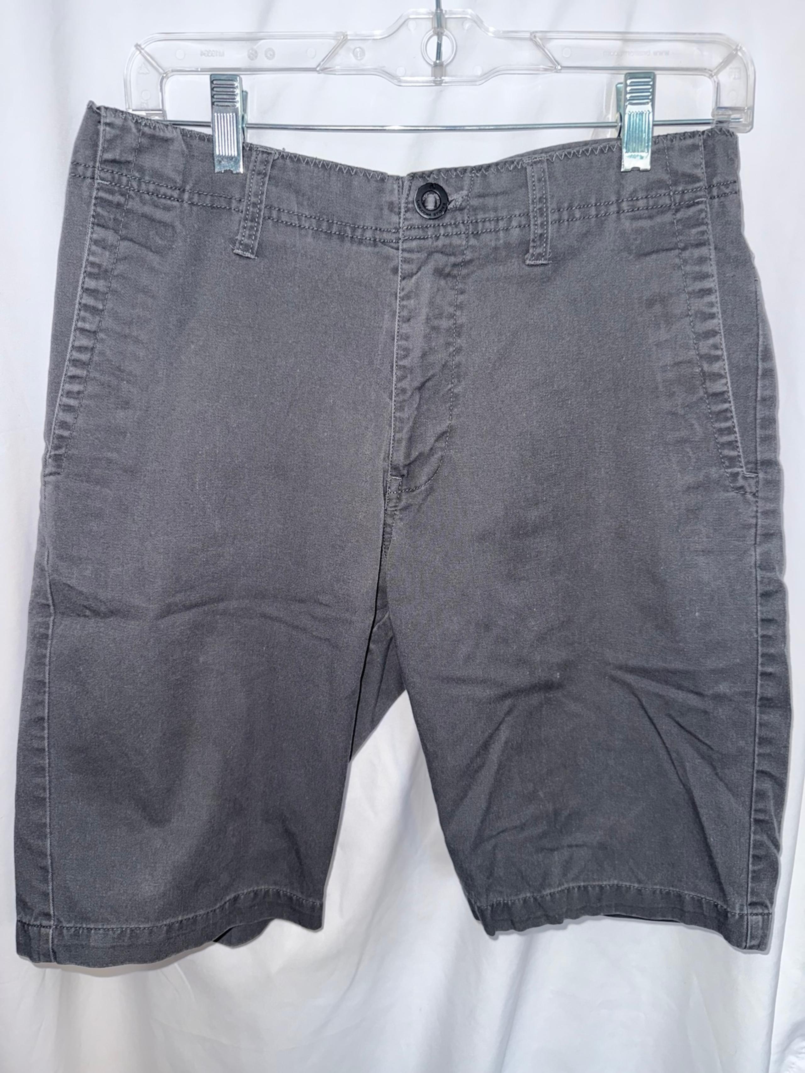 Men’s Volcom Gray Casual Shorts, Size 30