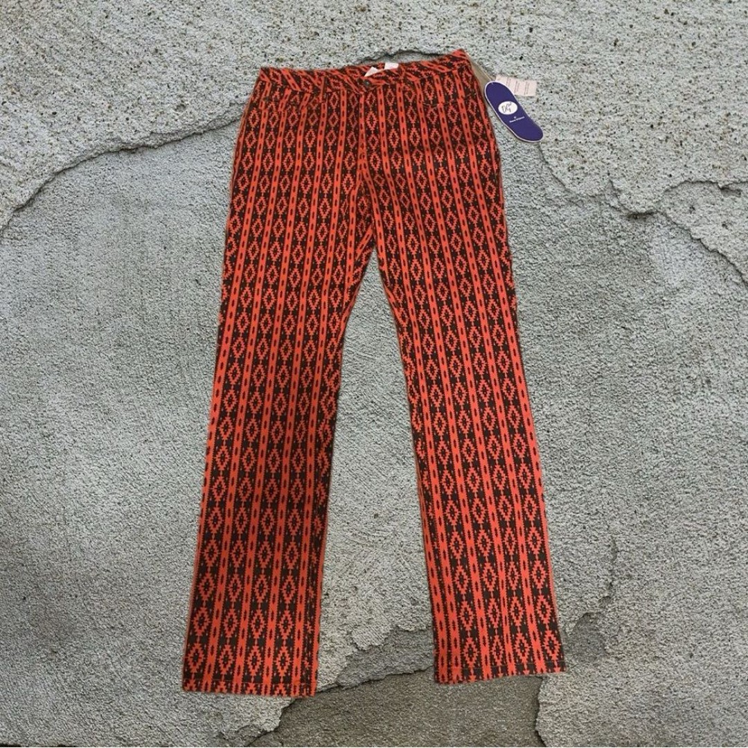 DG2 by Diane Gilman Red Tribal Print Pants - Size 6 [Clothing 264]