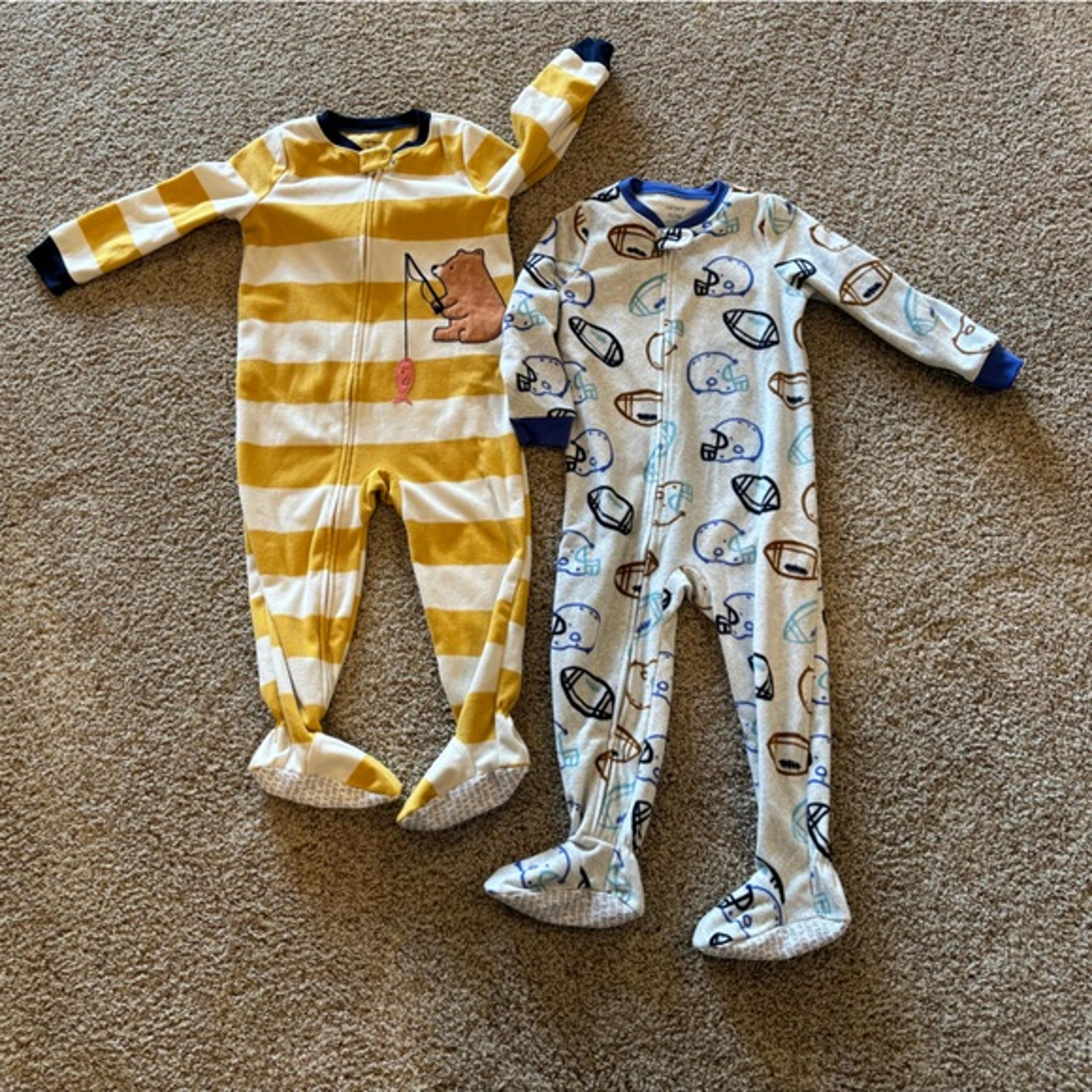 CARTERS Fleece Zipper Footed Pajamas Size 3T Striped Yellow Football Blue