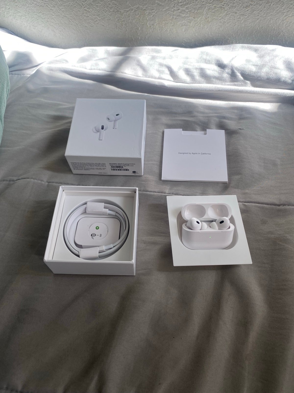Apple AirPods Pro 2nd Gen MagSafe Wireless Charging Case