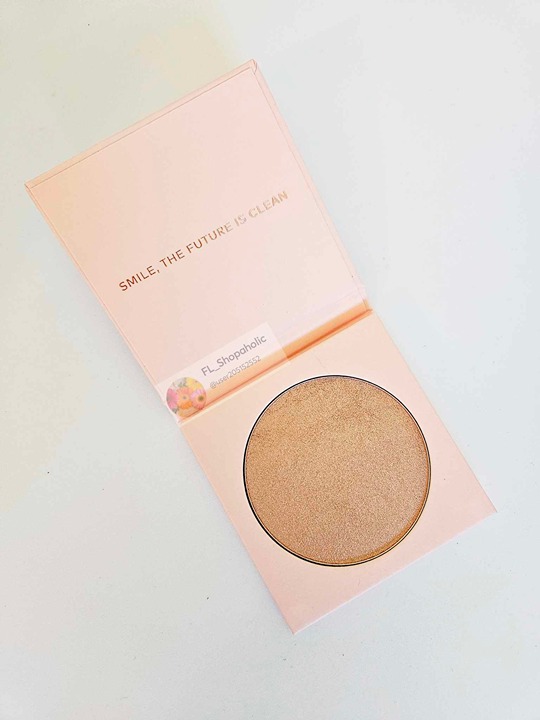 *Beautycounter* Sunlit Highlighting Powder - HTF! - NEW!