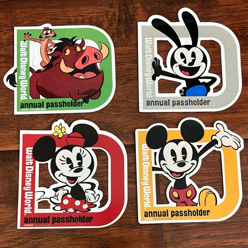 (4) Walt Disney World Passholder Magnets