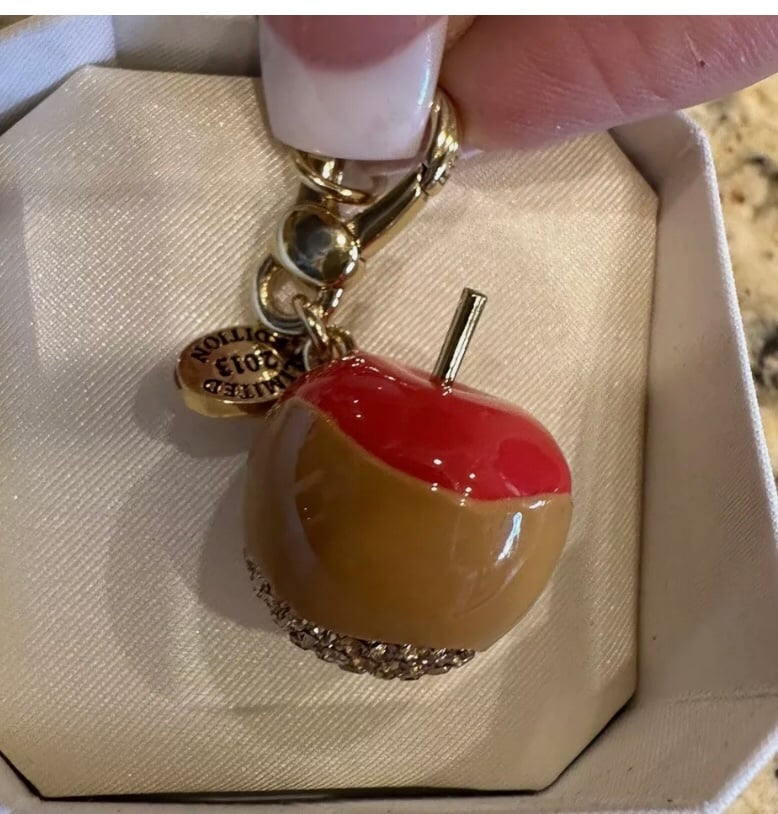 Juicy couture charm C-LTD candy apple