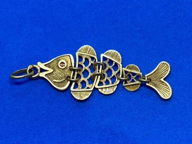 18K Yellow Gold Movable Fish Charm