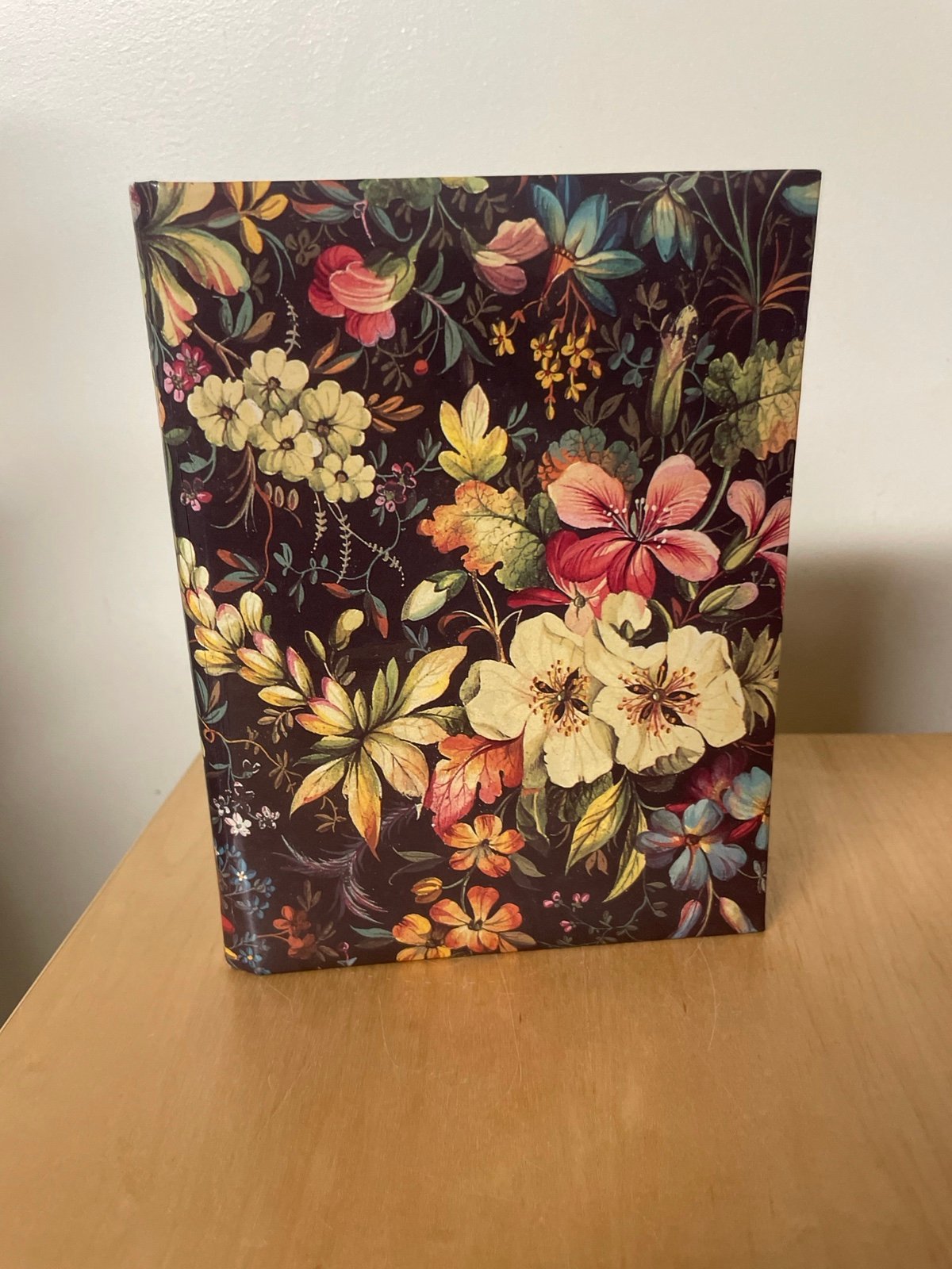 Rare Victoria Secret’s VTG Floral Picture Frame